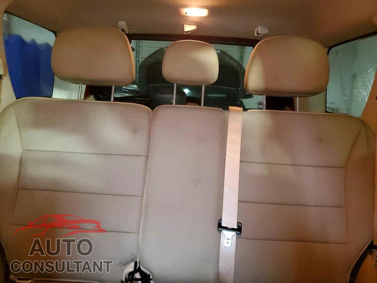 FORD ESCAPE 2010 - 1FMCU9DG6AKD30563