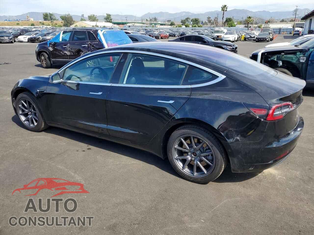 TESLA MODEL 3 2018 - 5YJ3E1EA9JF012477