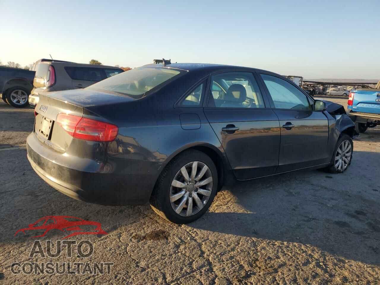AUDI A4 2013 - WAUDFAFLXDN044164