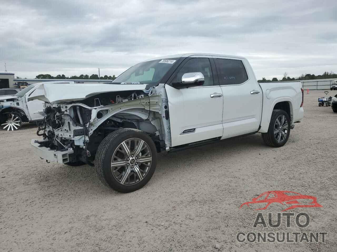 TOYOTA TUNDRA 2023 - 5TFVC5DB5PX029632