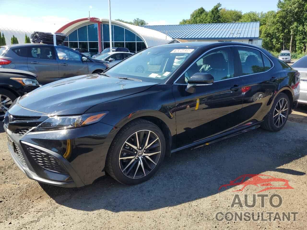 TOYOTA CAMRY 2023 - 4T1G11AK8PU171935