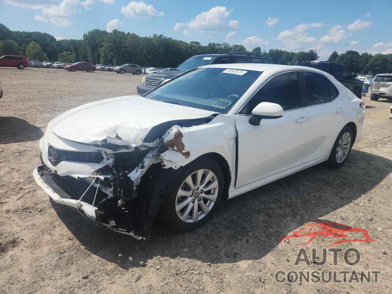 TOYOTA CAMRY 2018 - 4T1B11HK9JU077408