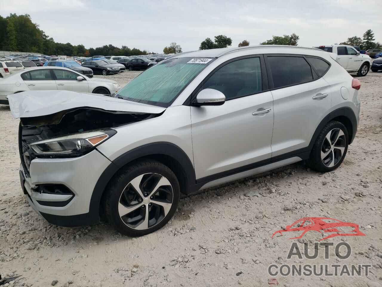 HYUNDAI TUCSON 2017 - KM8J3CA28HU388785