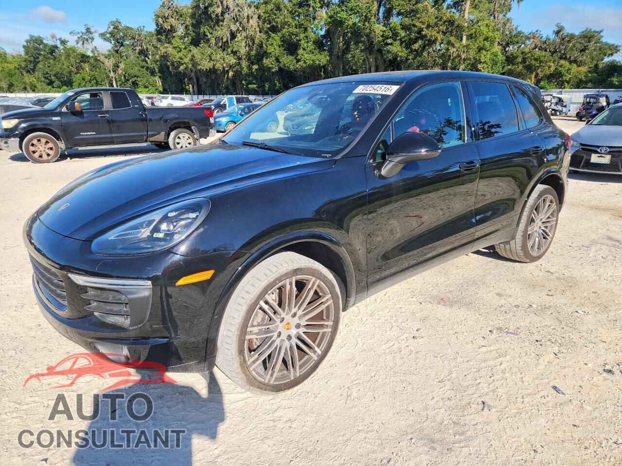 PORSCHE CAYENNE 2018 - WP1AA2A23JKA06005