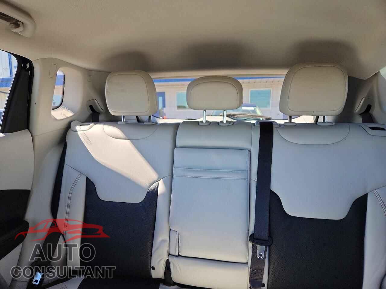 JEEP COMPASS 2019 - 3C4NJDCB7KT809606