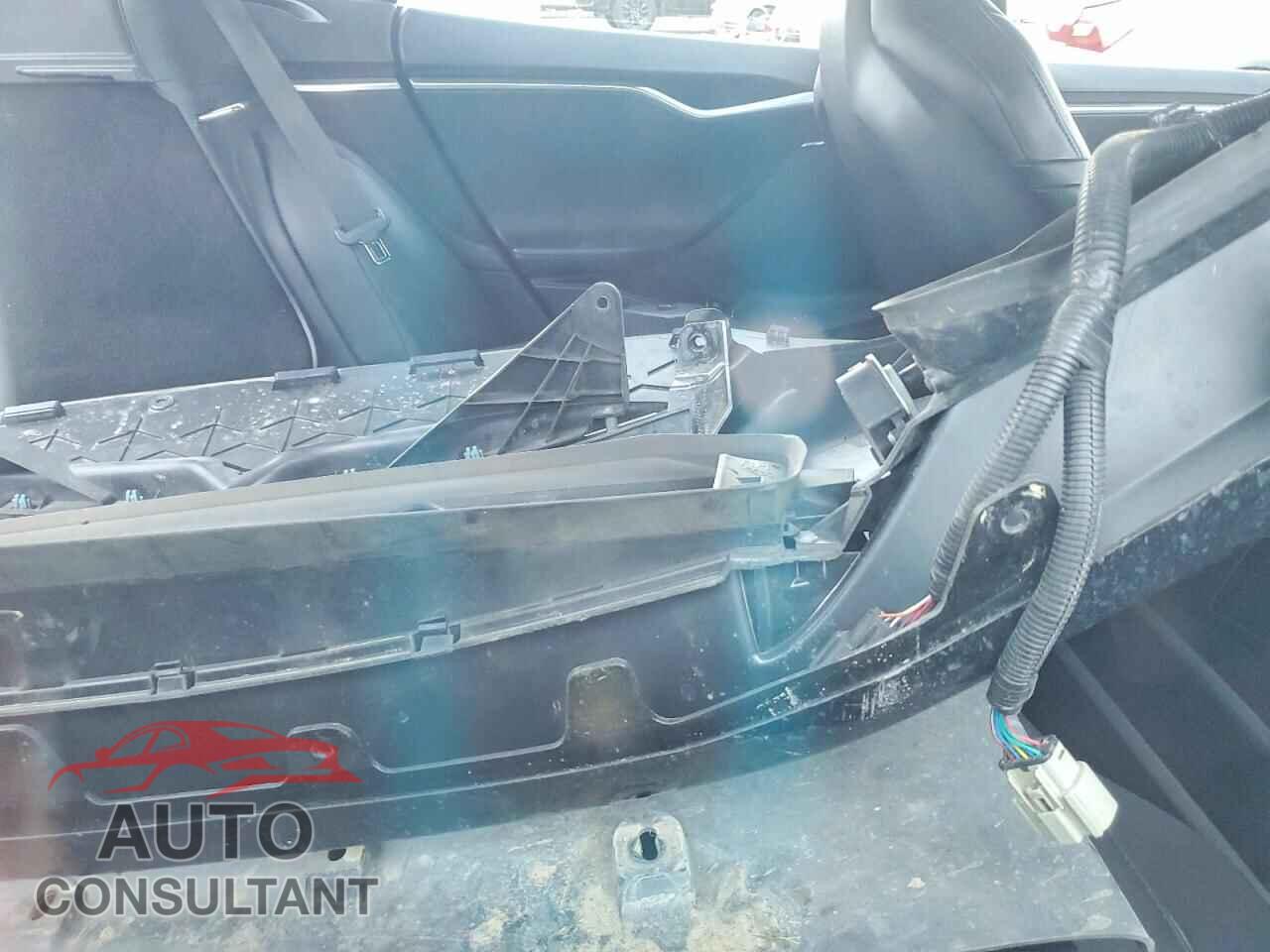 TESLA MODEL S 2016 - 5YJSA1E25GF176611
