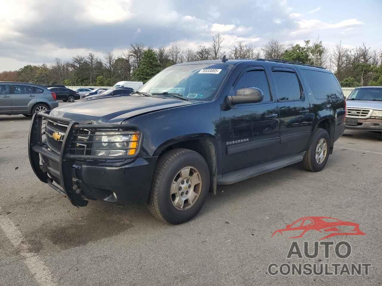 CHEVROLET SUBURBAN 2013 - 1GNSKJE75DR345371