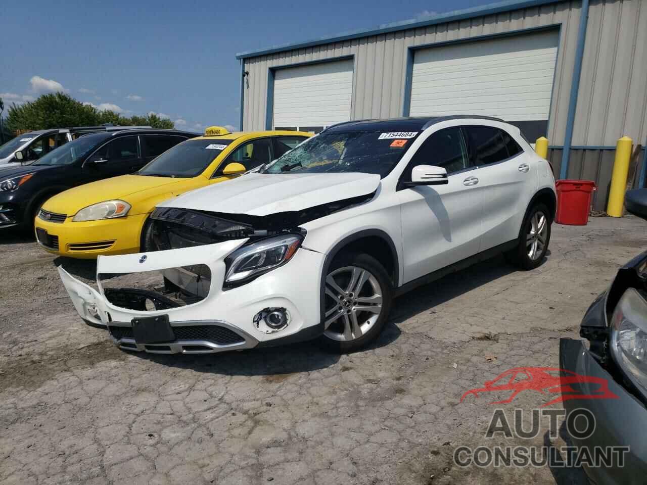 MERCEDES-BENZ GLA-CLASS 2019 - WDCTG4GB1KJ550452