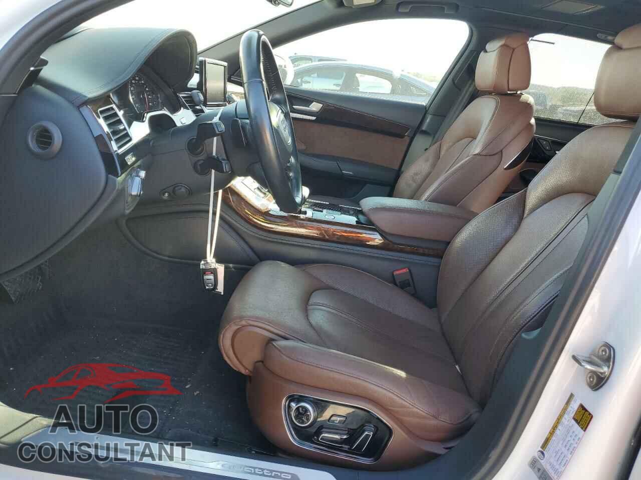 AUDI A8 2017 - WAU44AFD4HN008958