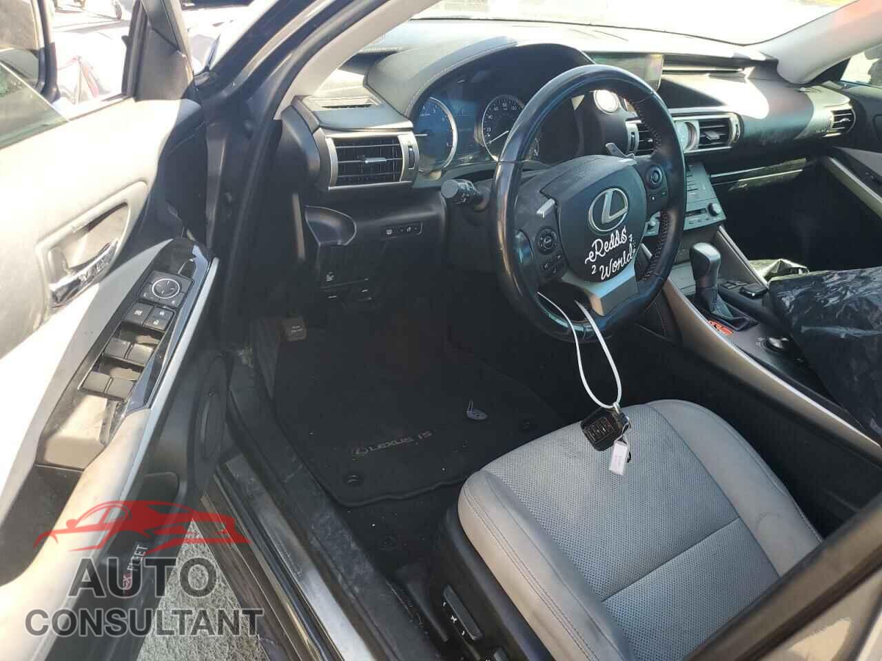 LEXUS IS 2016 - JTHBA1D20G5037553