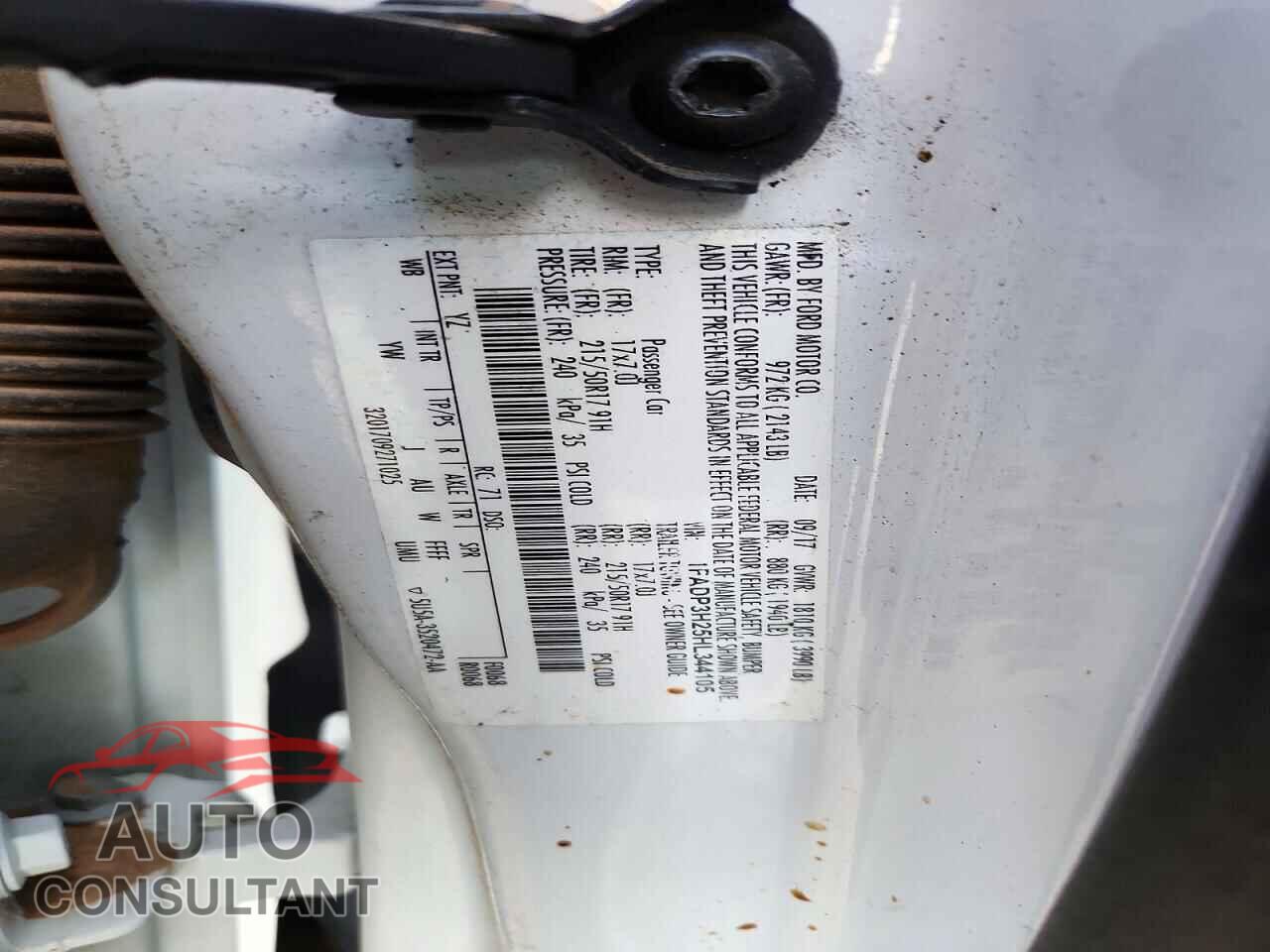 FORD FOCUS 2017 - 1FADP3H25HL344105