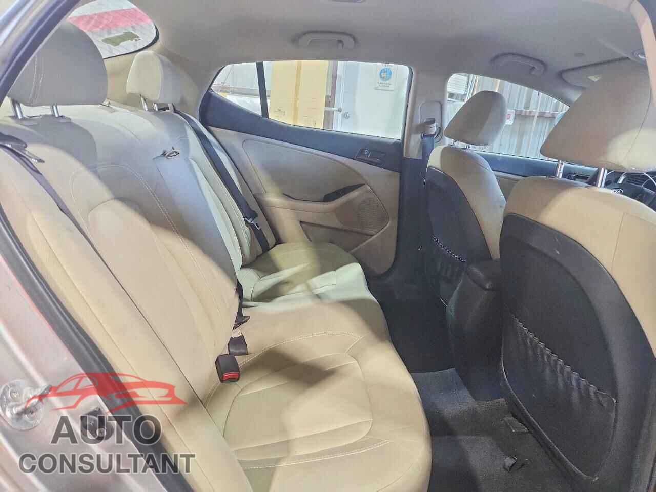 KIA OPTIMA 2011 - KNAGM4A72B5123260