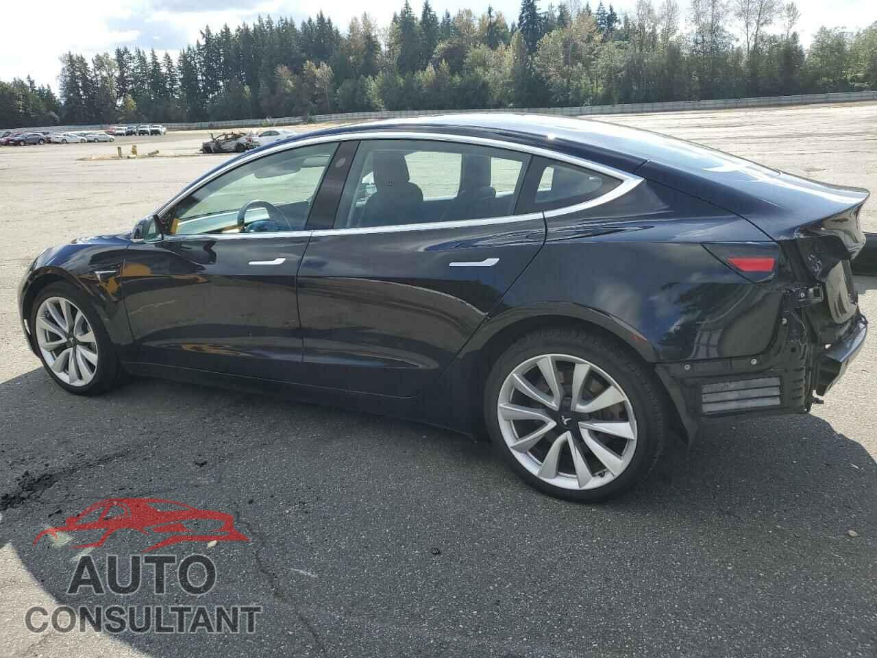 TESLA MODEL 3 2018 - 5YJ3E1EBXJF071739