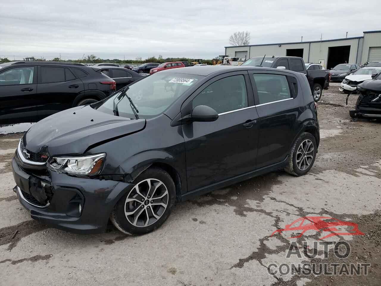 CHEVROLET SONIC 2018 - 1G1JD6SG7J4125148