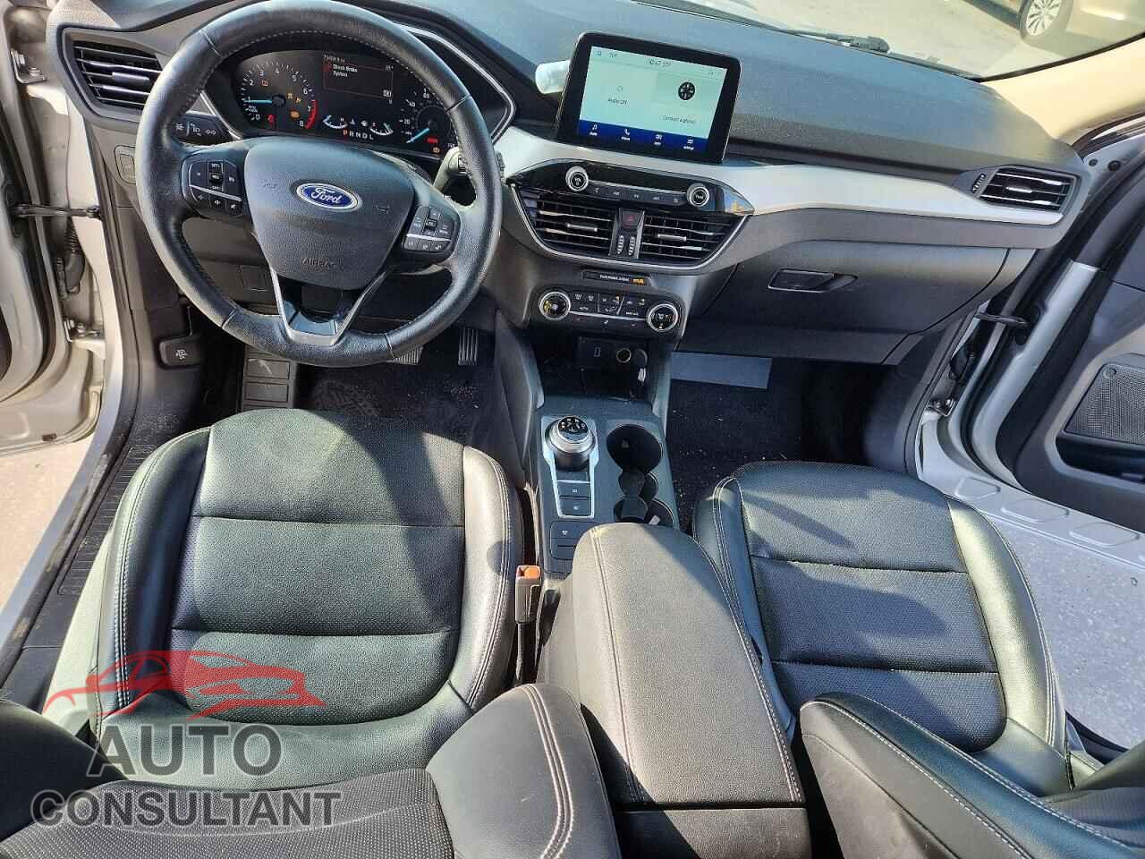 FORD ESCAPE 2020 - 1FMCU0H64LUA68210