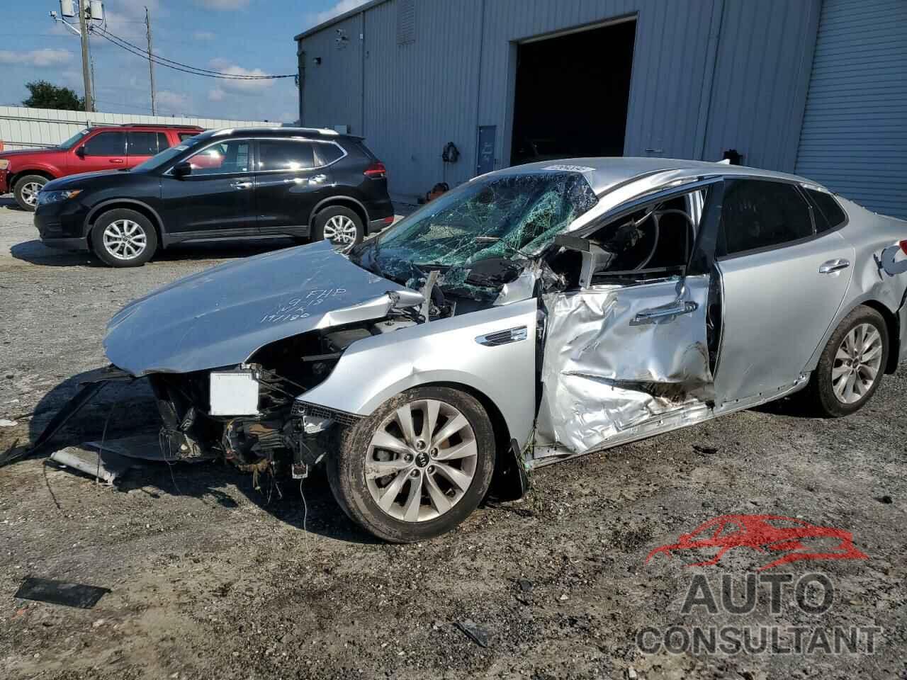 KIA OPTIMA 2018 - 5XXGU4L31JG197180