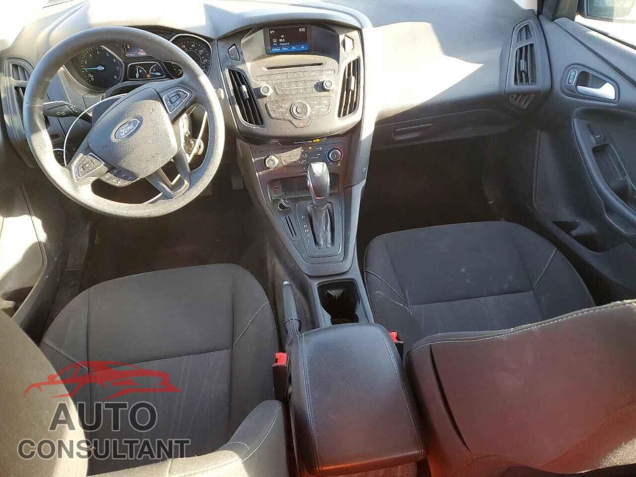FORD FOCUS 2015 - 1FADP3F2XFL231072
