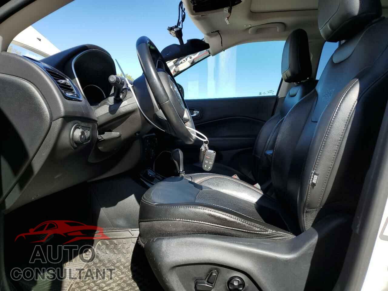 JEEP COMPASS 2018 - 3C4NJDCB7JT264229