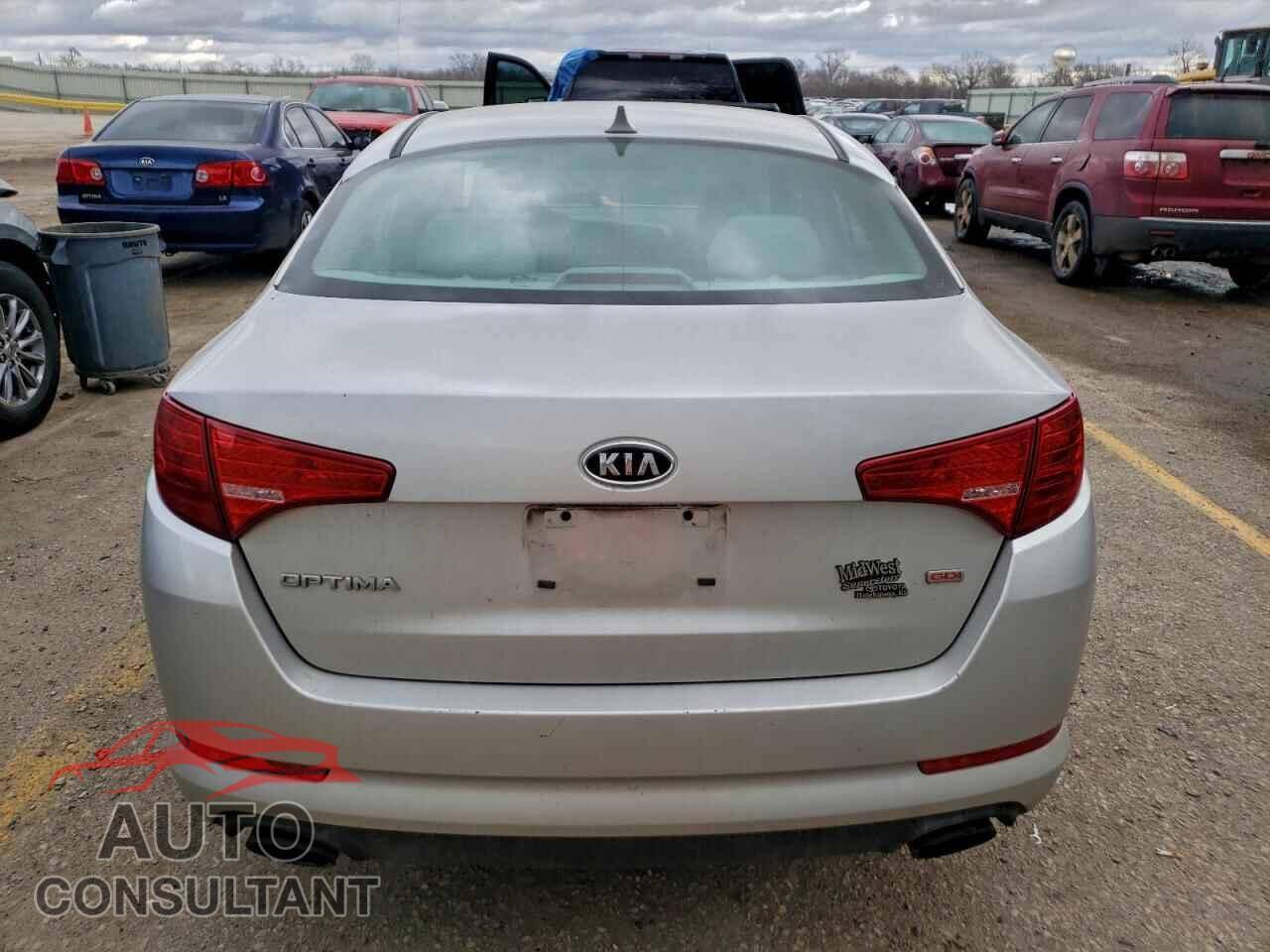 KIA OPTIMA 2011 - KNAGM4A72B5056837