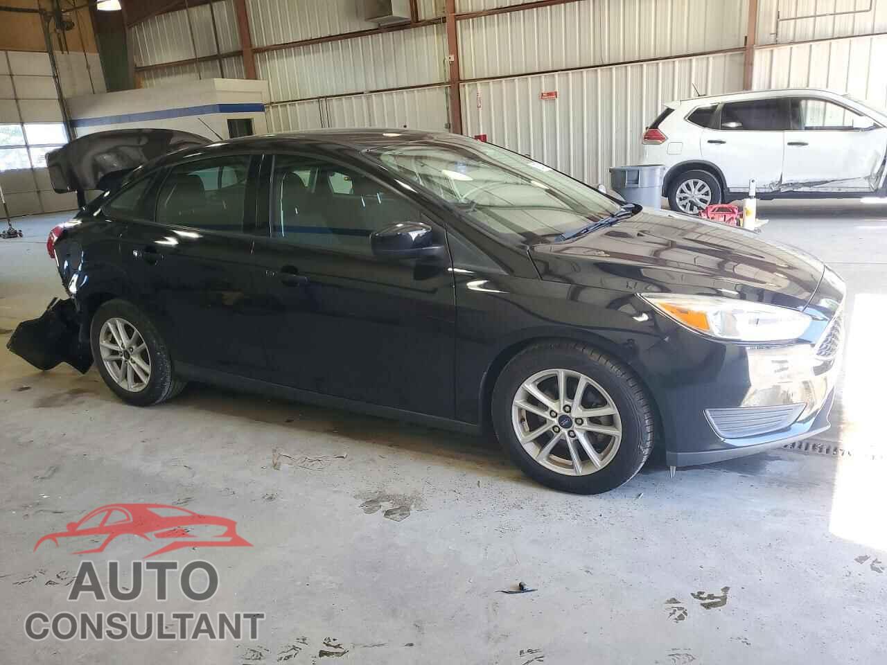 FORD FOCUS 2018 - 1FADP3FE0JL266657