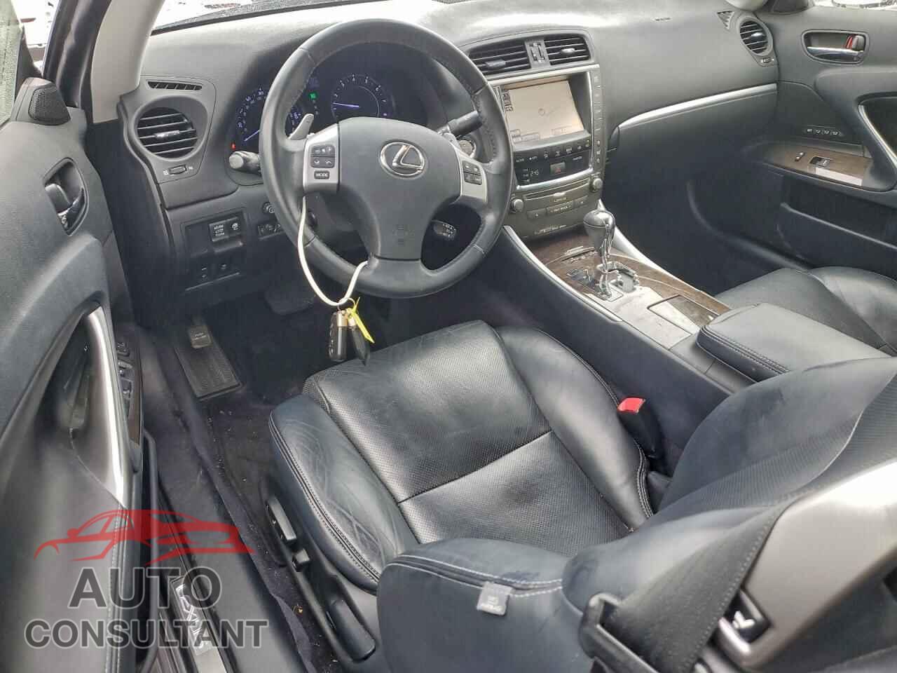 LEXUS IS 2014 - JTHFF2C23E2531396