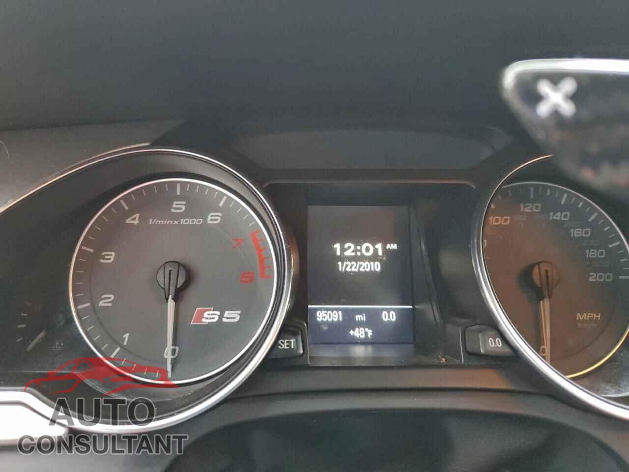 AUDI S5/RS5 2011 - WAUCVAFR1BA047901