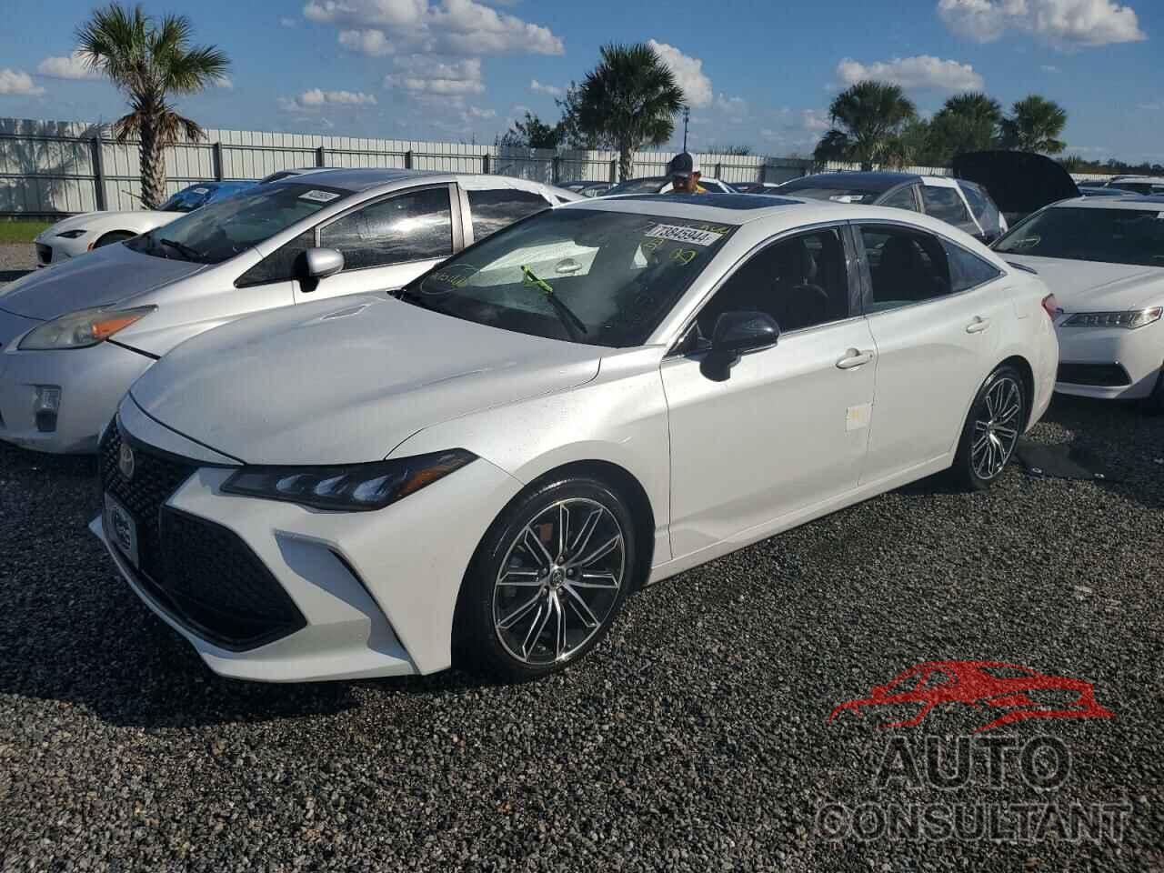 TOYOTA AVALON 2019 - 4T1BZ1FB4KU003665