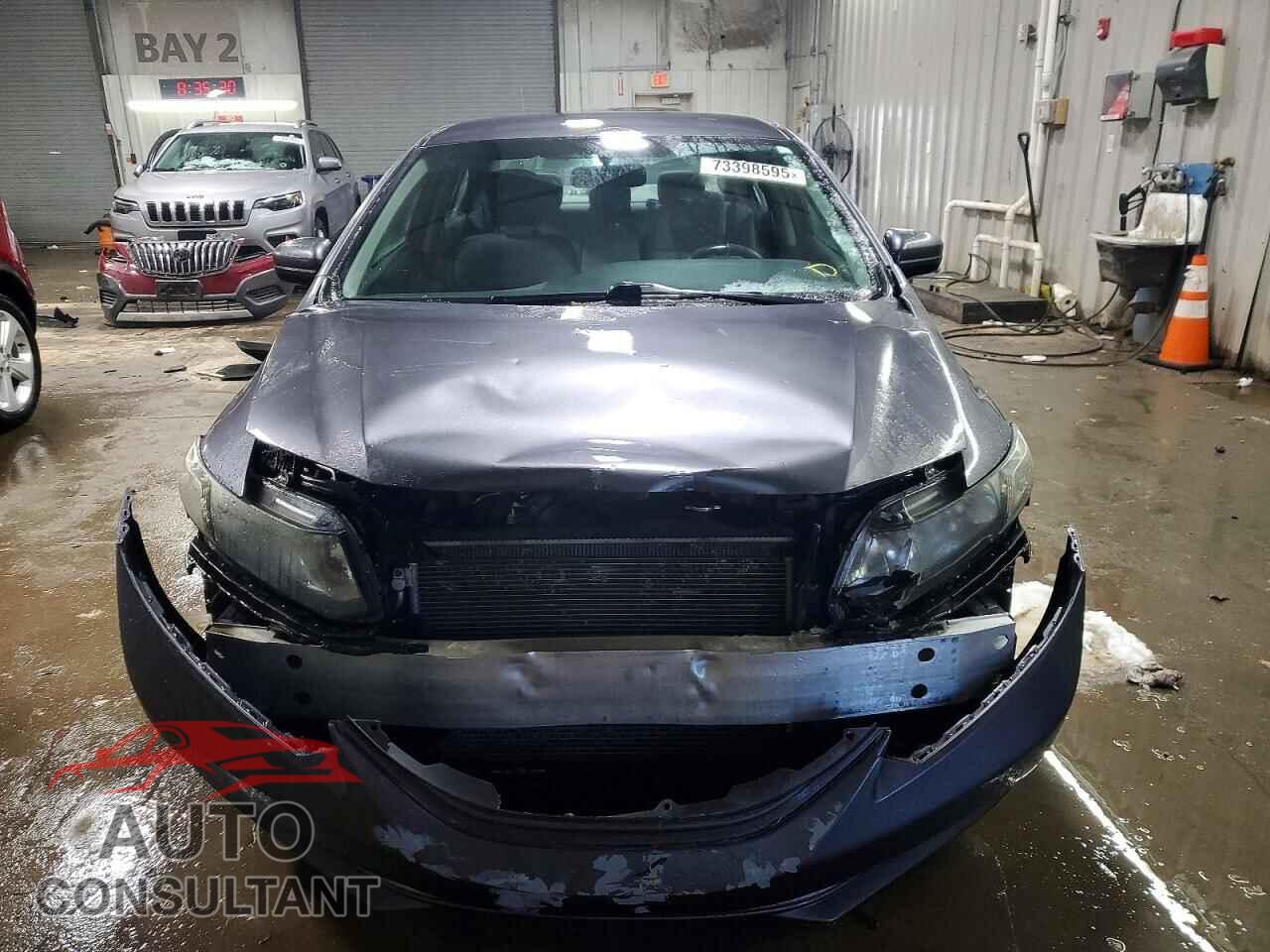 HONDA CIVIC 2015 - 19XFB2F56FE038836