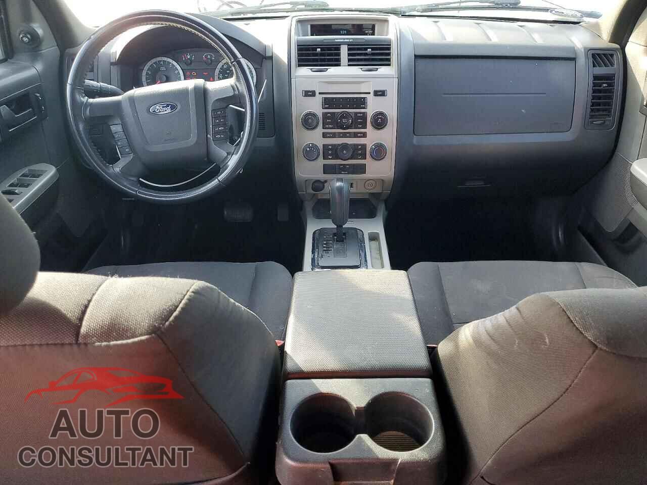 FORD ESCAPE 2010 - 1FMCU0D71AKD37495