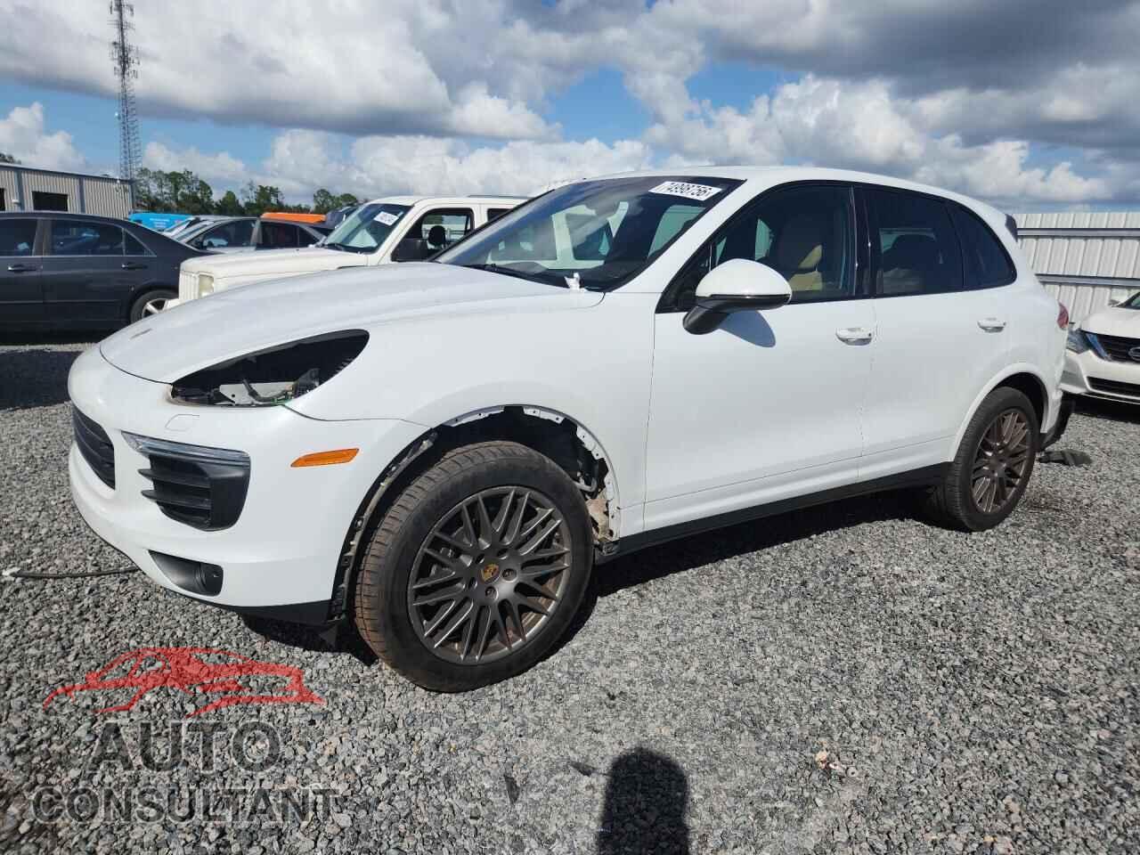 PORSCHE CAYENNE 2017 - WP1AA2A23HKA83838