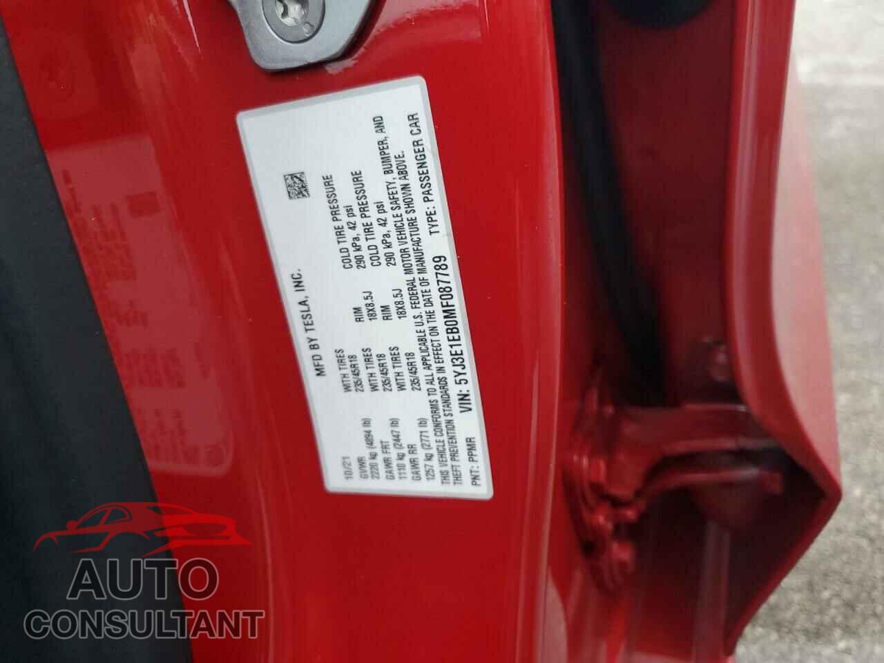 TESLA MODEL 3 2021 - 5YJ3E1EB0MF087789