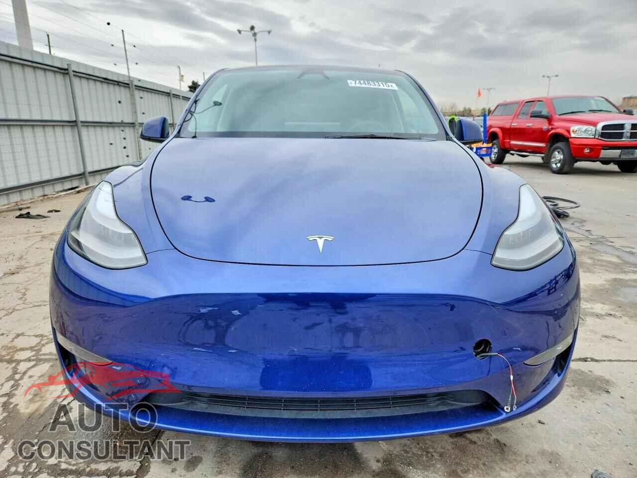TESLA MODEL Y 2024 - 7SAYGDEE2RF986465