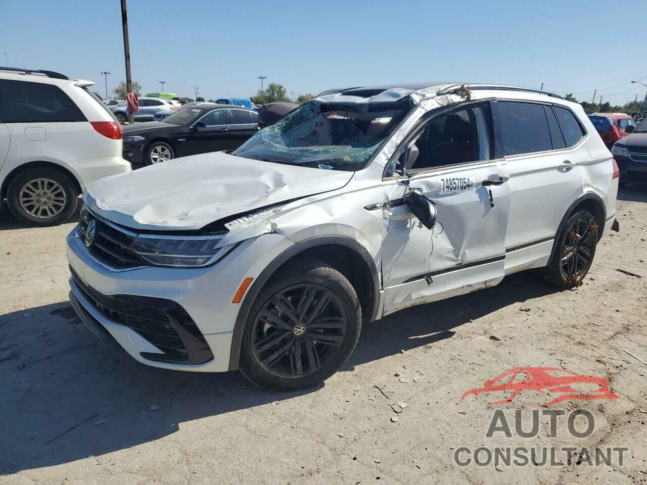 VOLKSWAGEN TIGUAN 2022 - 3VV8B7AX5NM127298