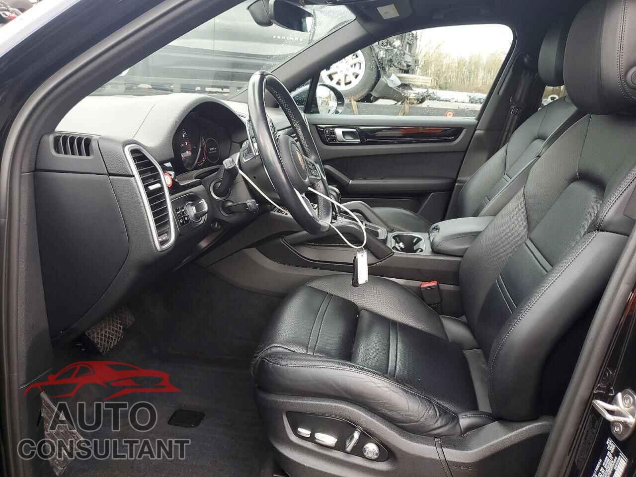 PORSCHE CAYENNE 2019 - WP1AA2AY5KDA06131