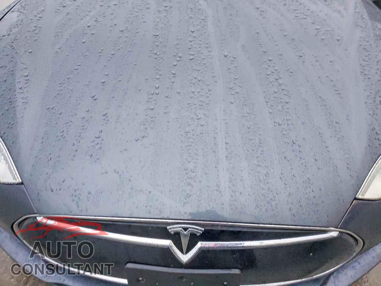 TESLA MODEL S 2016 - 5YJSA1E27GF134876