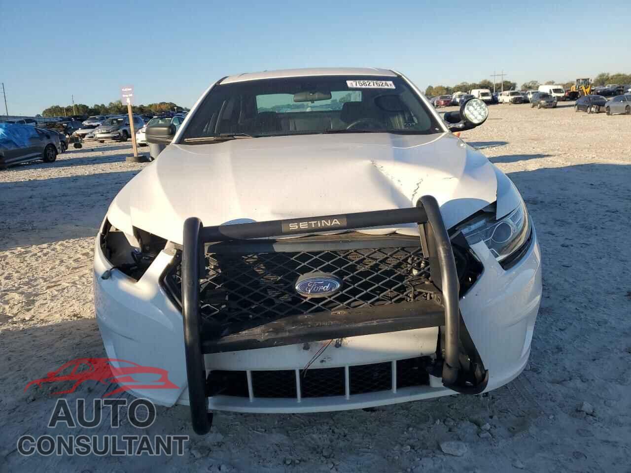 FORD TAURUS 2016 - 1FAHP2MT1GG154657