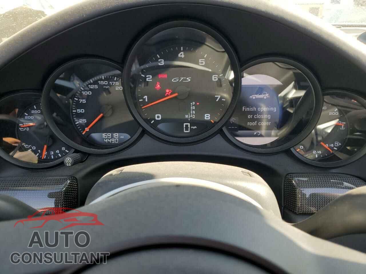 PORSCHE 911 2018 - WP0CB2A94JS147492