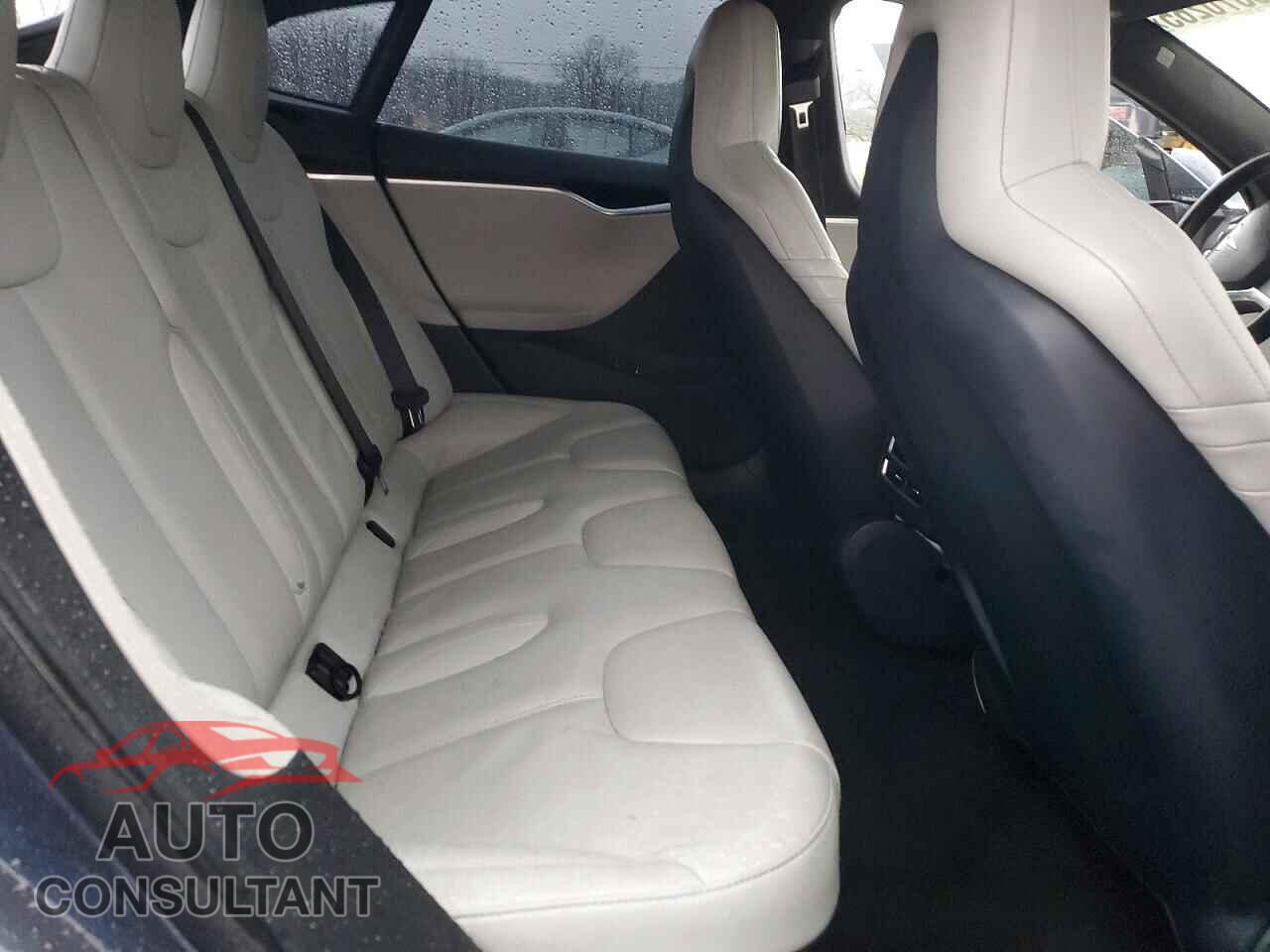 TESLA MODEL S 2016 - 5YJSA1E27GF134876