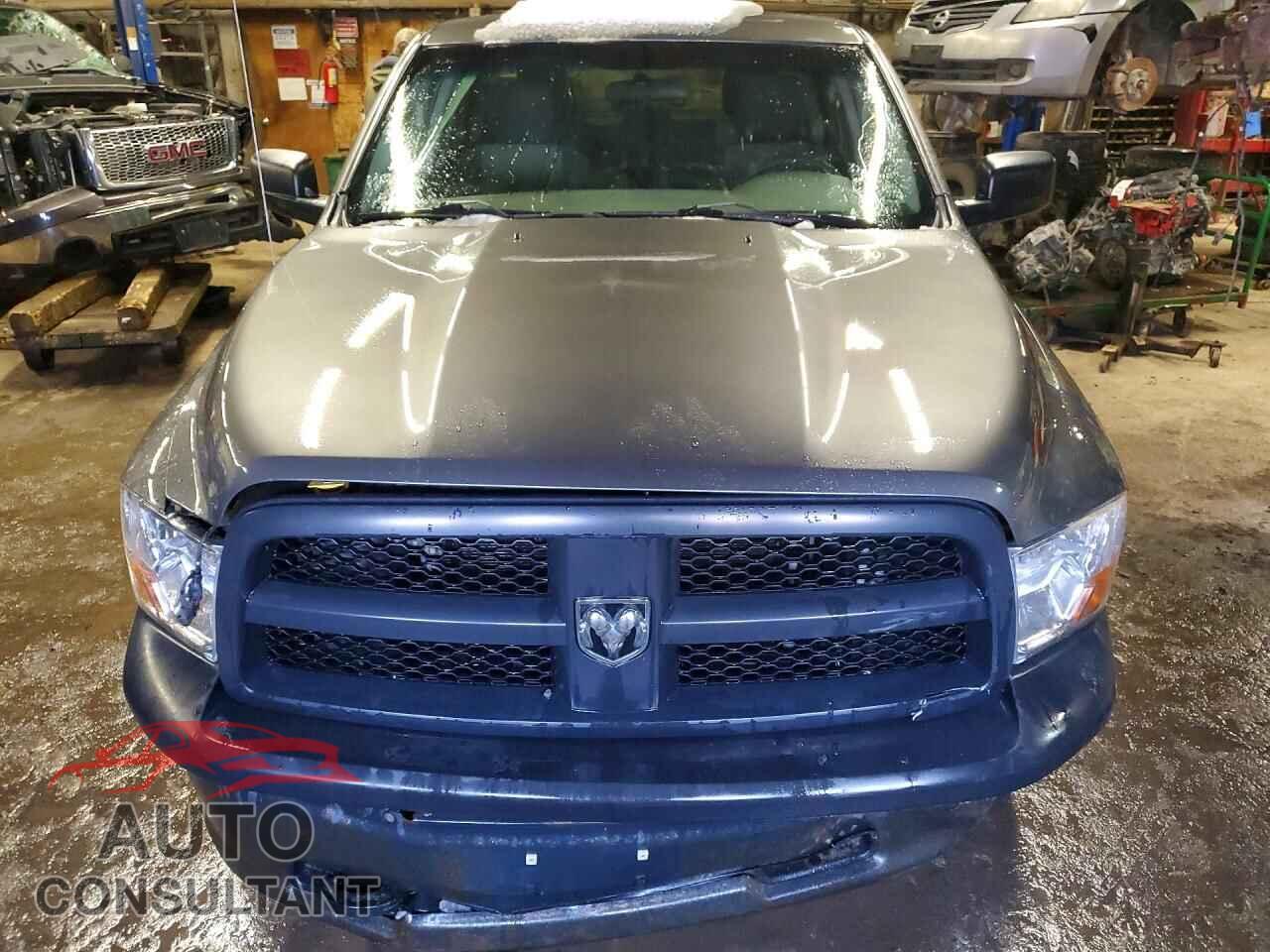 DODGE RAM 1500 2012 - 1C6RD7KT7CS173574