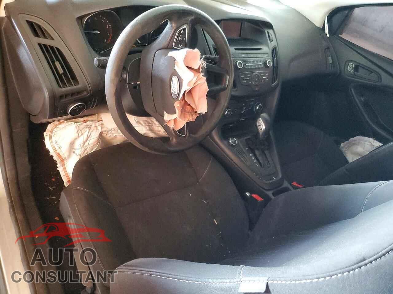 FORD FOCUS 2017 - 1FADP3E26HL230747