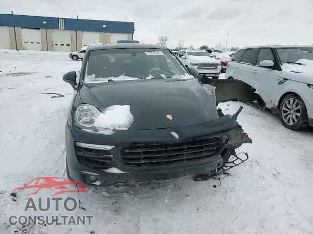 PORSCHE CAYENNE 2016 - WP1AA2A28GKA11841