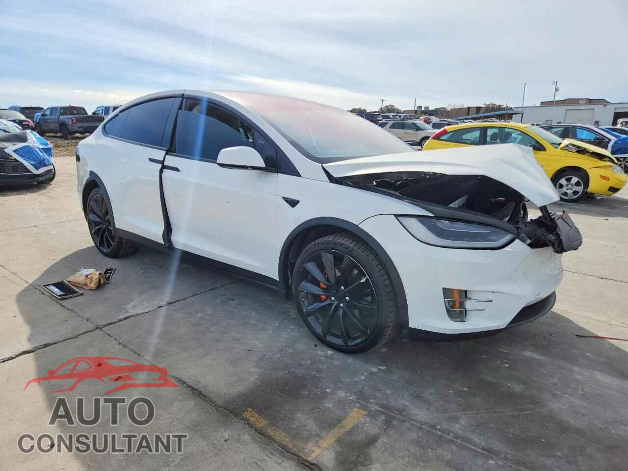TESLA MODEL X 2017 - 5YJXCBE47HF051876