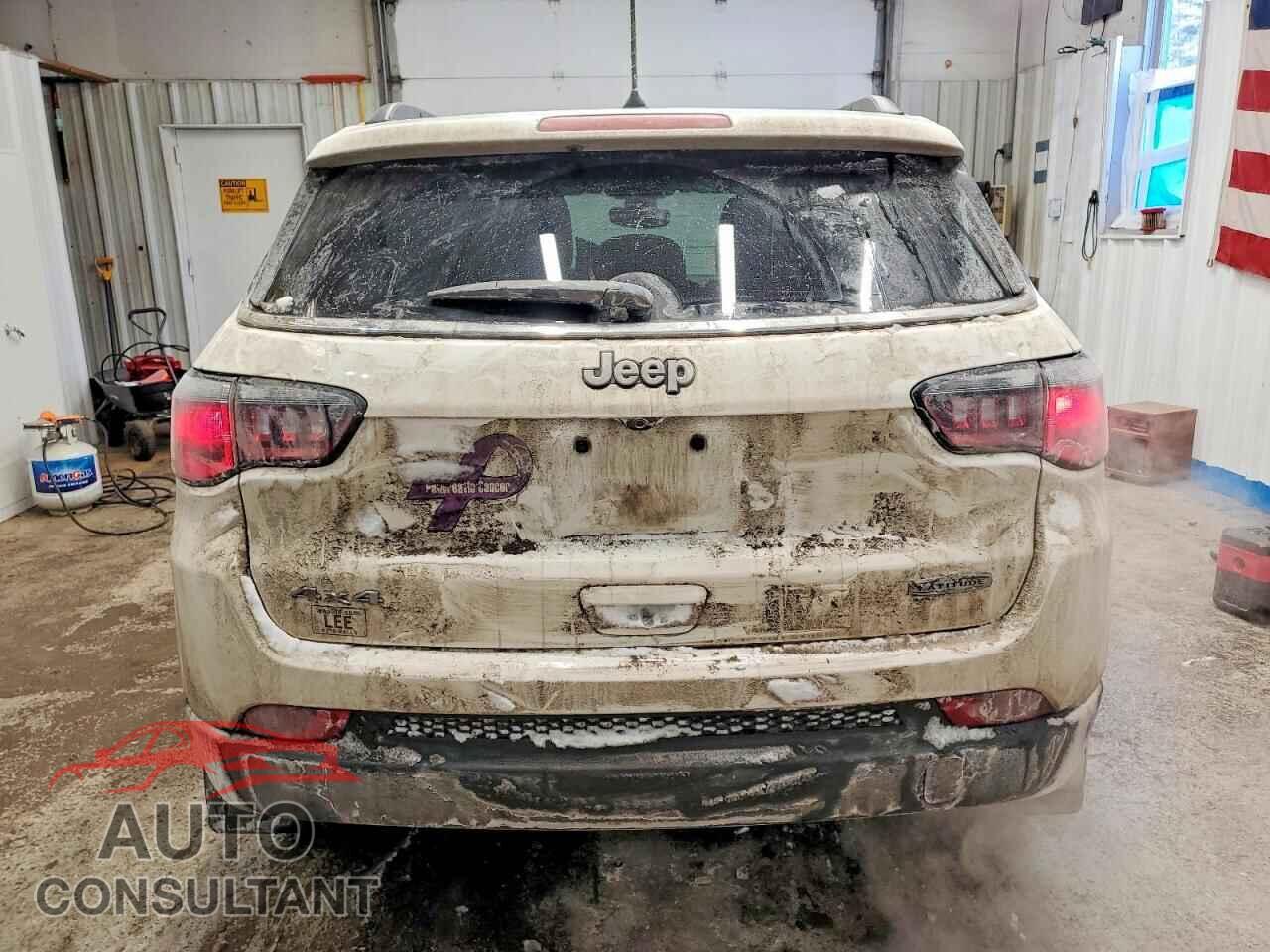 JEEP COMPASS 2018 - 3C4NJDBB2JT290853