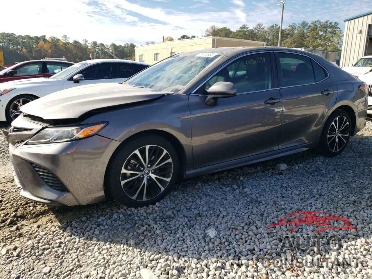 TOYOTA CAMRY 2018 - 4T1B11HK4JU670352