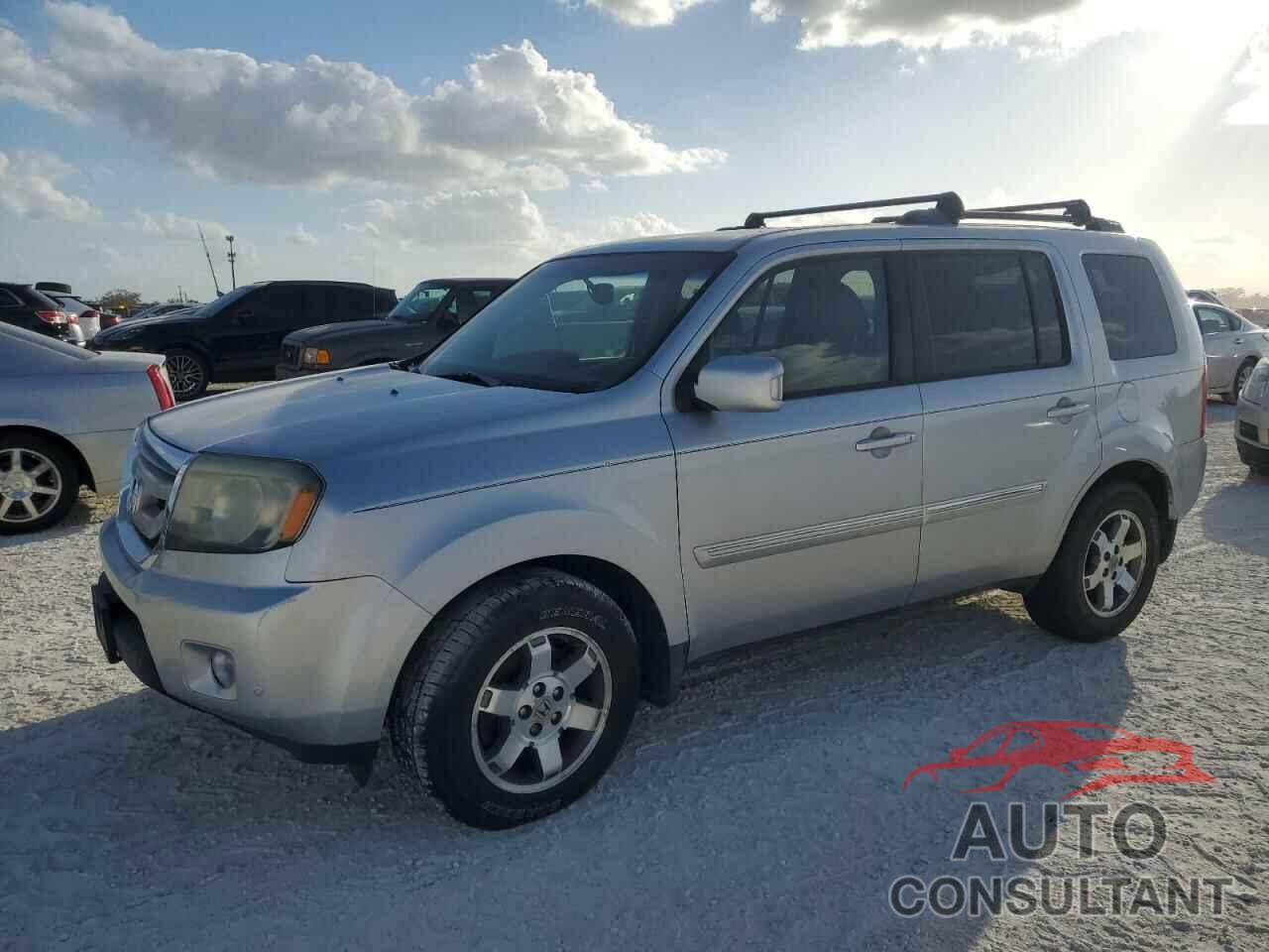 HONDA PILOT 2010 - 5FNYF4H90AB019307