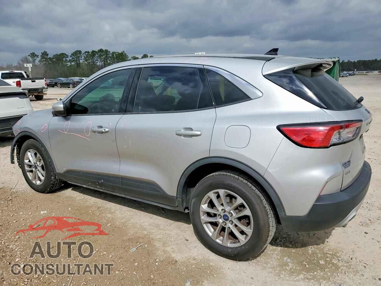 FORD ESCAPE 2020 - 1FMCU0G65LUA86037