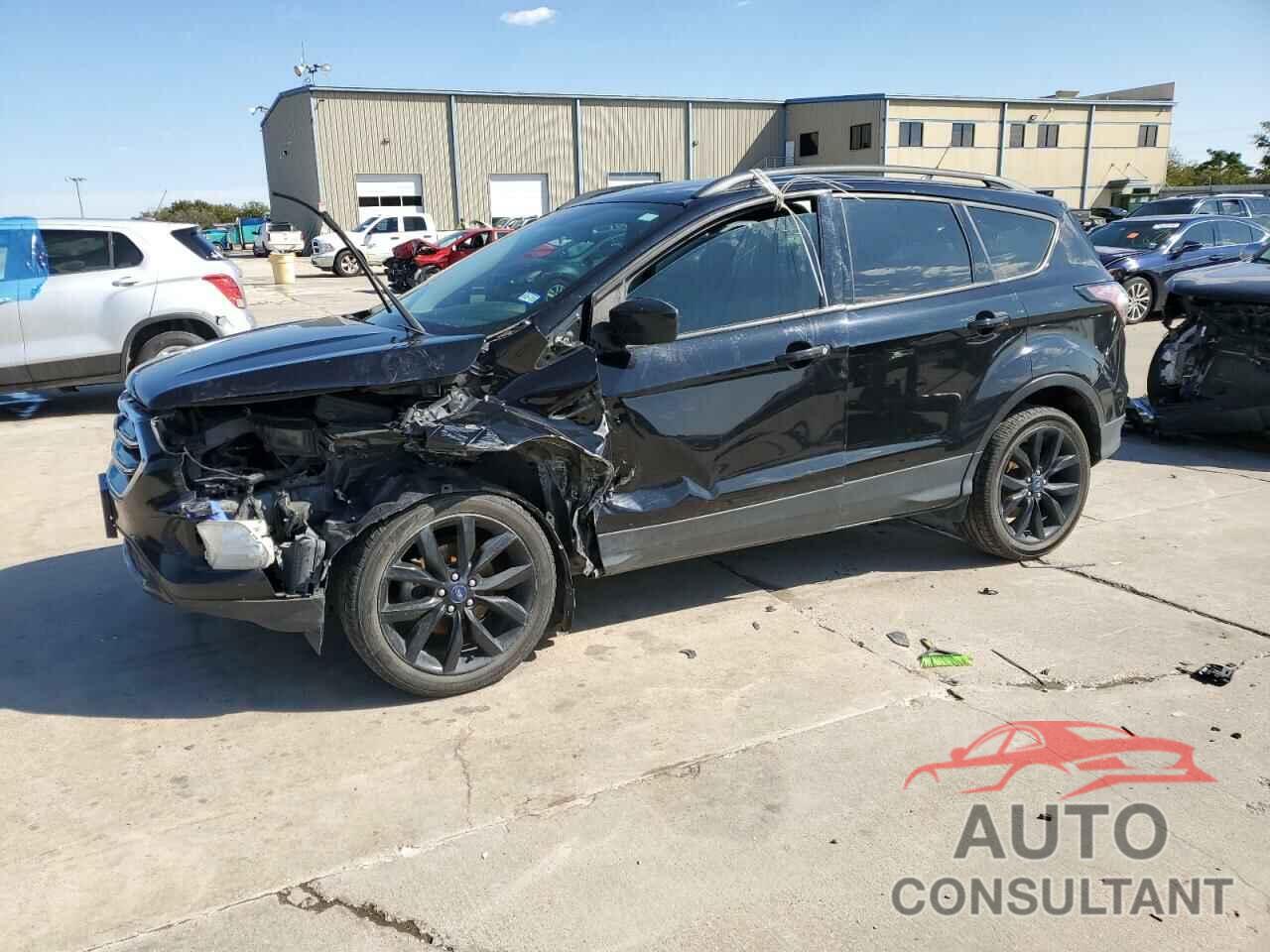 FORD ESCAPE 2018 - 1FMCU0GD0JUB72349