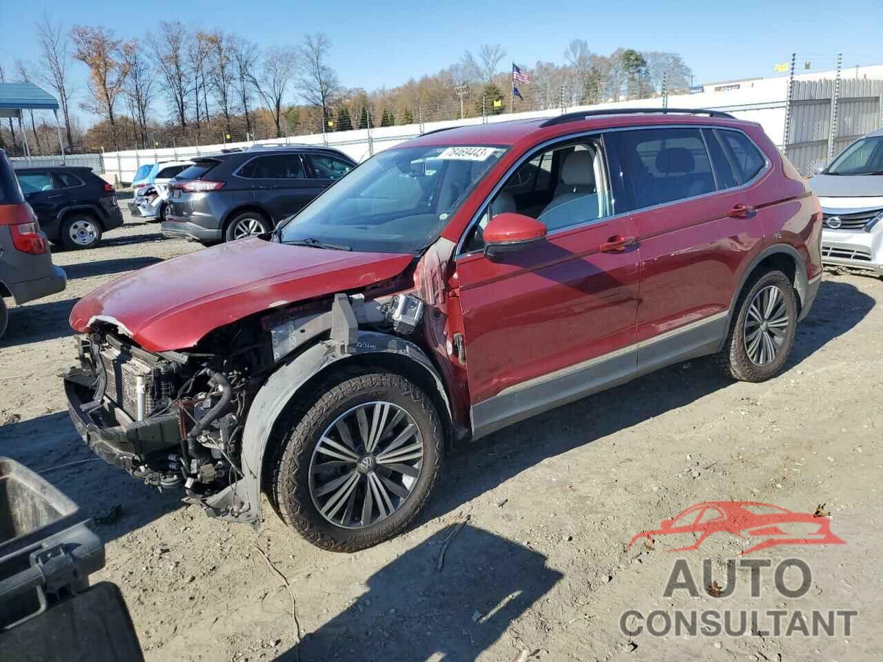 VOLKSWAGEN TIGUAN 2018 - 3VV3B7AX9JM038659