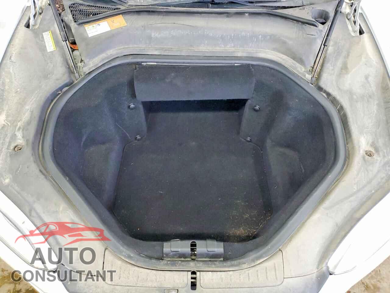 TESLA MODEL S 2013 - 5YJSA1CN7DFP25752