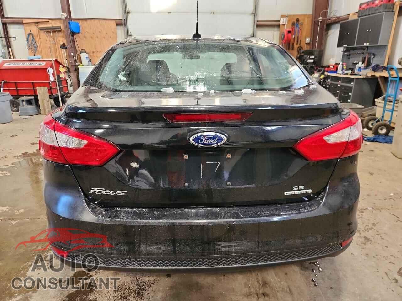 FORD FOCUS 2014 - 1FADP3F29EL303670
